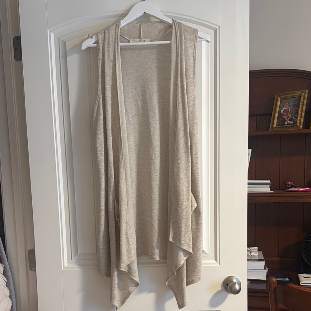 Women's Beige Sleeveless Cardigan